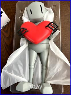 ChrisRWK (robot will kill) Robot with heart UVD toys sculpture vinyl 40cm