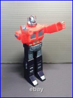 Former Takara Robot Life Form Transformers Total Commander Convoy Soft Vinyl D