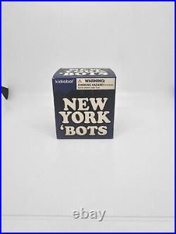 Kidrobot NEW YORK Bots Mini 3 Vinyl Figure Art Toy Liberty NYC