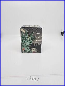 Kidrobot NEW YORK Bots Mini 3 Vinyl Figure Art Toy Liberty NYC