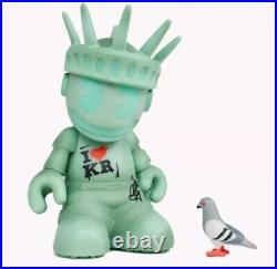 Kidrobot NEW YORK Bots Mini 3 Vinyl Figure Art Toy Liberty NYC