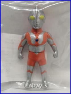 Max Toy Ultraman Beams Collaboration Soft Vinyl Doll Robot